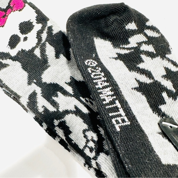 NWT Monster High Black & Grey Skullette Girls Socks - Picture 2 of 5